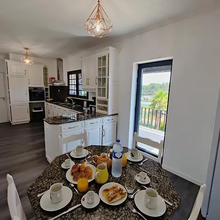 Дом отдыха Casa Dos Arcos